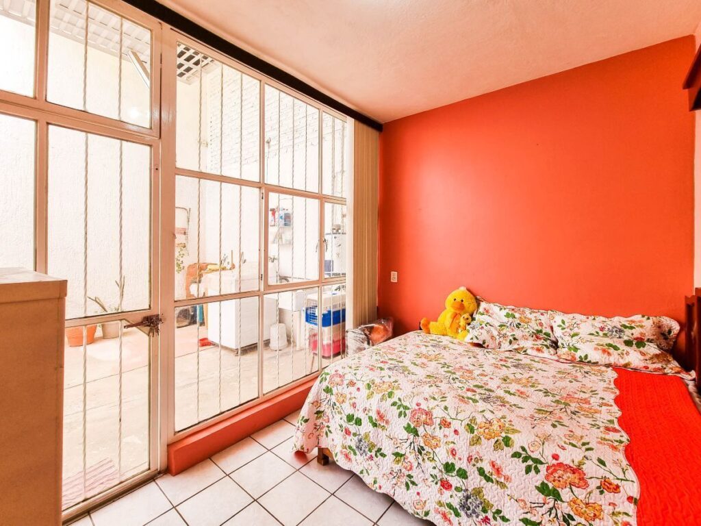 12 Living room 2
